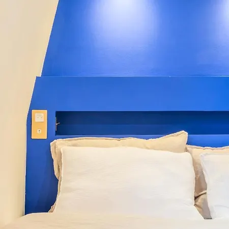 Duplex Standing Centre - Aux Bleuets Apartment *